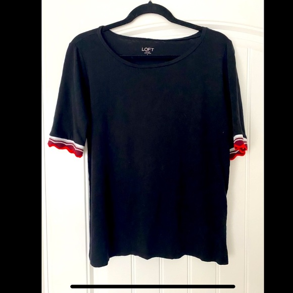 Black top - Picture 1 of 1